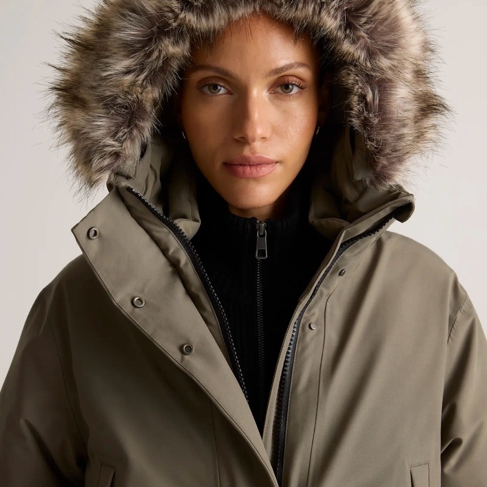 Quince NWOT Women’s Responsible Down Hooded Long Parka Faded Cargo medium Y878 - Picture 2 of 15